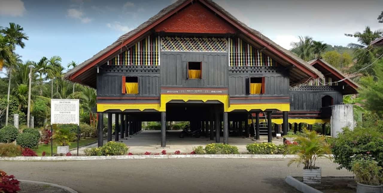 tempat wisata di banda aceh rumah cut nyak dien