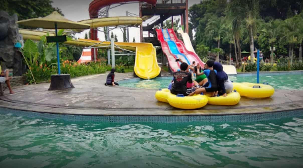PLANET WATER BOOM KOLAM RENANG DI GARUT