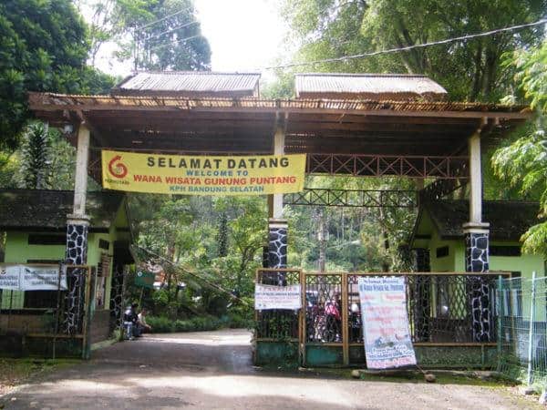 Harga Tiket Masuk dan Jam Operasional