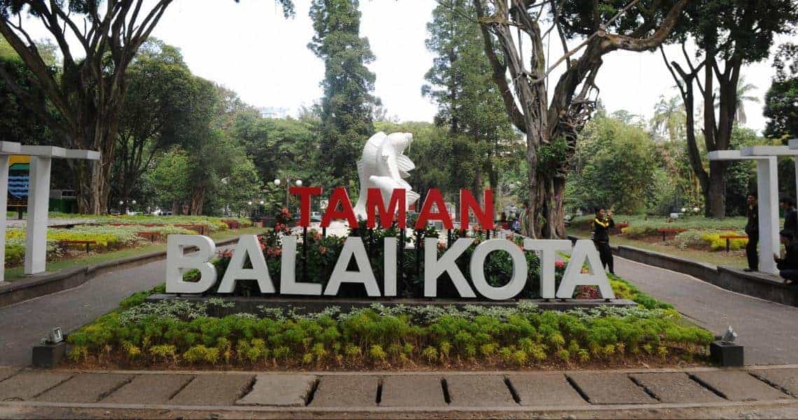 Wahana dan Spot Menarik di Taman Balai Kota