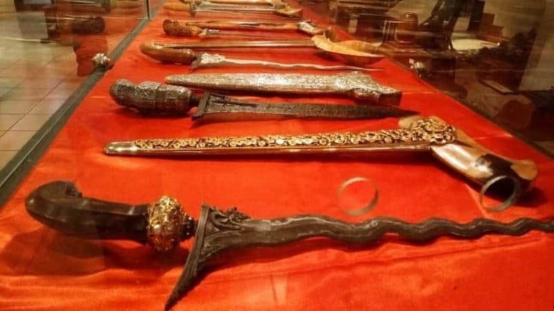 Pengertian Senjata Tradisional dan Jenisnya