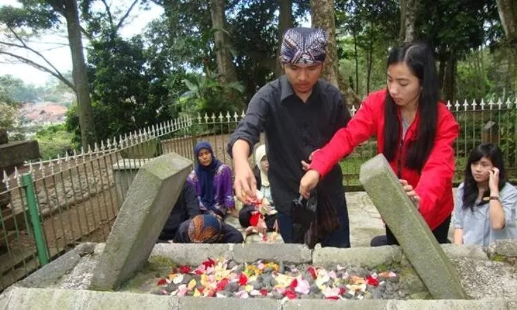 Pantangan dan Adat Istiadat di Kampung Pulo