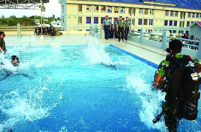 Kolam Renang Usman Harun (Marinir Cilandak)_
