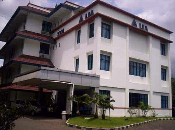 LBPP LIA kursus bahasa inggris di Bandung