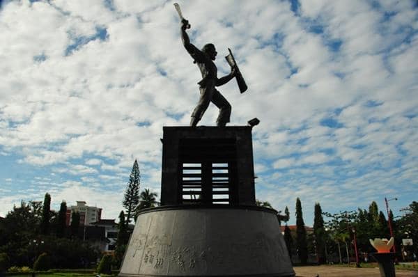 Patung Kapiten Patimura