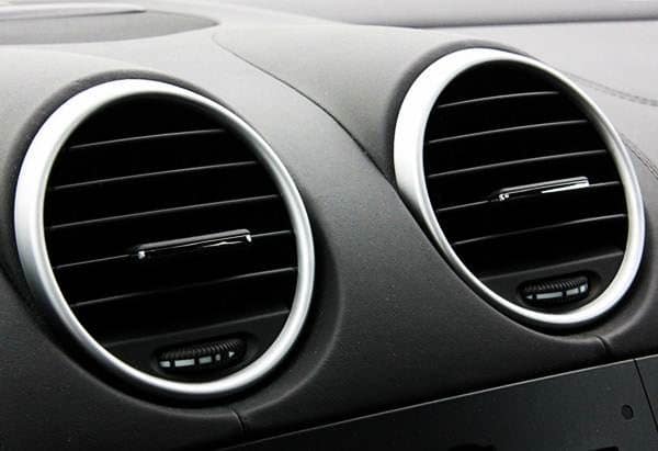 Jaga suhu udara di dalam kendaraan
