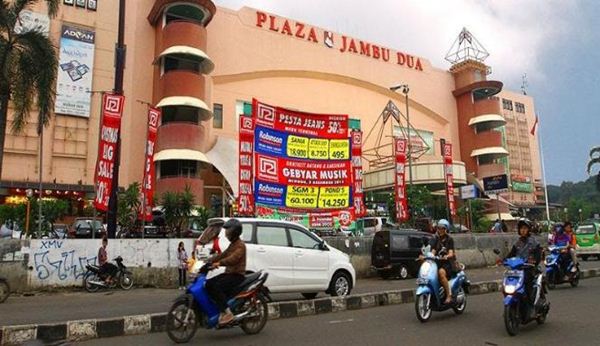 Plaza Jambu Dua Tempat Belanja di Bogor