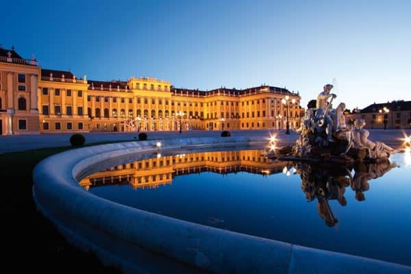 Istana Schönbrunn Tempat Wisata di Austria