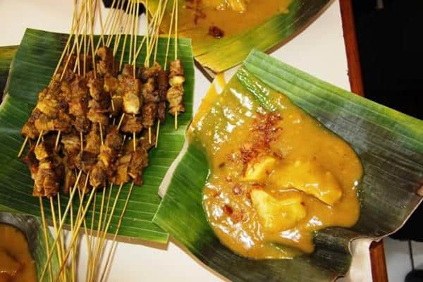 Sate Mak Syukur kuliner legendaris dari Kota Padang