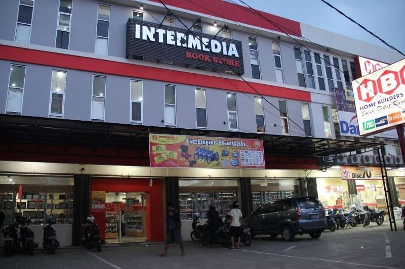 Intermedia Book Store