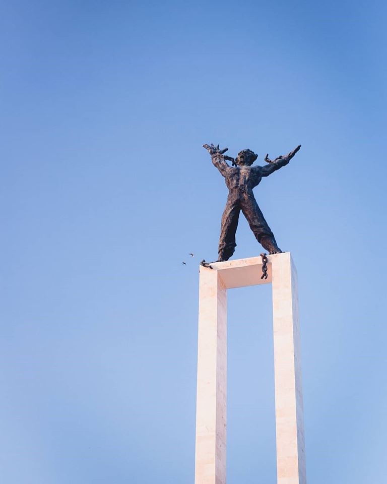 Patung Pembebasan Irian Barat