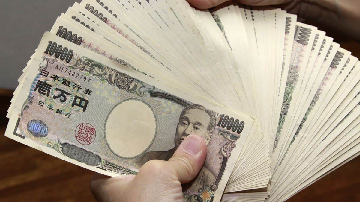 Uang Yen dan Alat Pembayaran