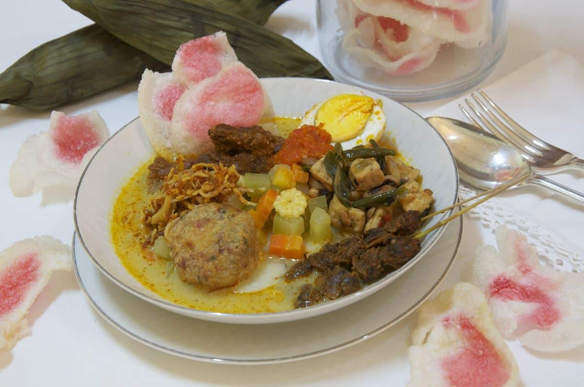 Wisata Kuliner di Medan? Cobain Aja 10 Makanan Khas Ini 1