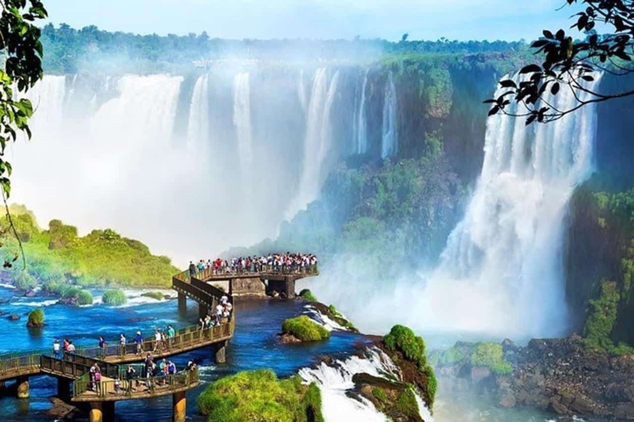 Air Terjun Iguazu – Perbatasan Brasil & Argentina
