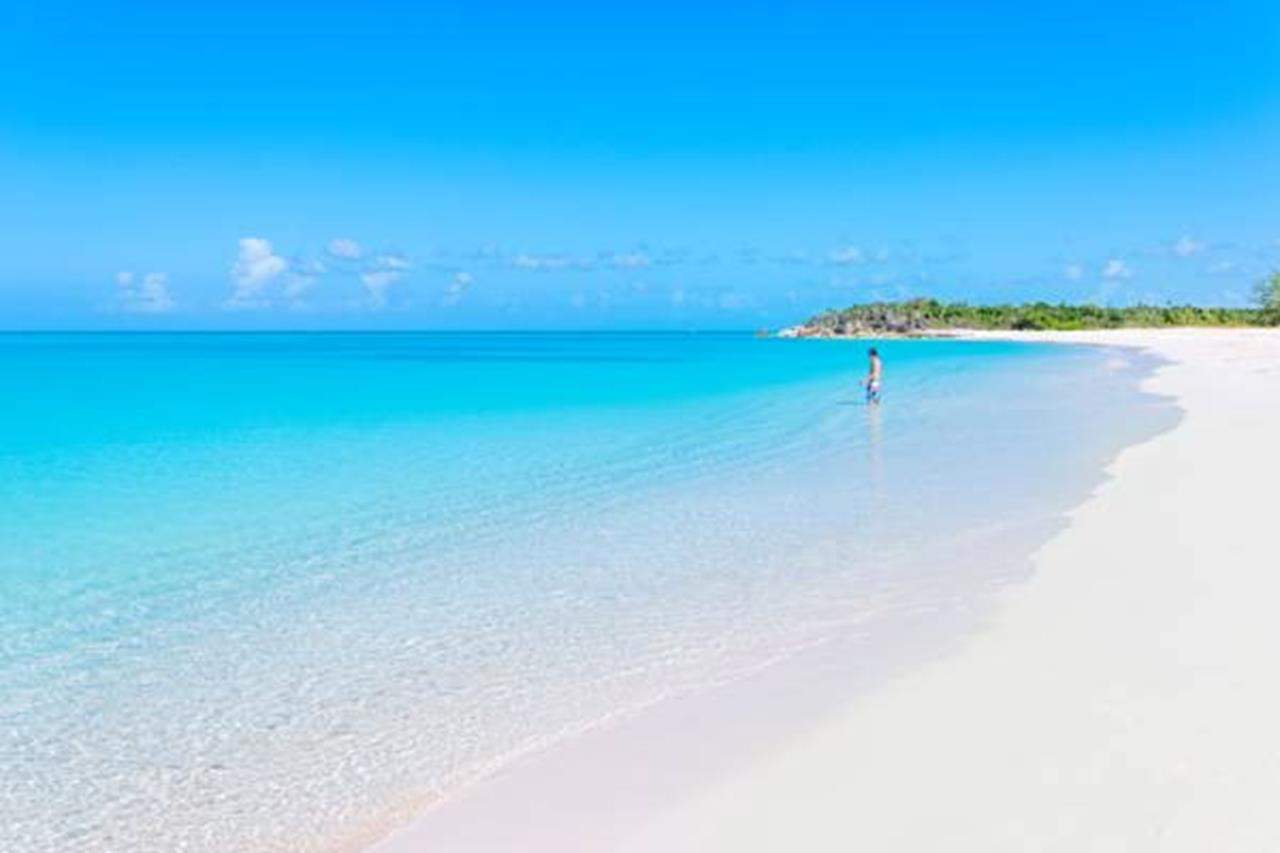Pantai Grace Bay – Turks & Caicos