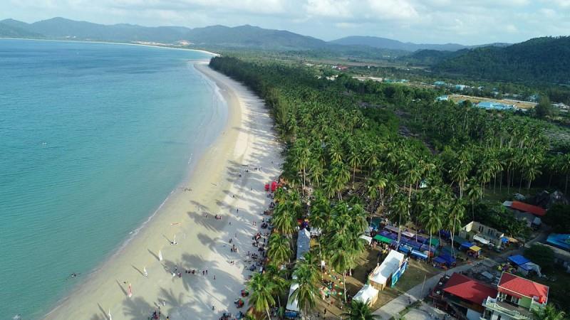 Pantai Padang Melang – Kepulauan Anambas