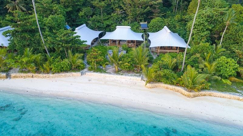 Pantai Pulau Bawah – Kepulauan Anambas