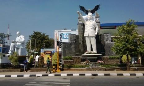 Membuat patung adalah soekarno hatta indonesia tokoh pematung yang Advertorial Universitas