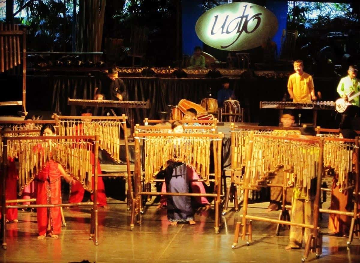 Perkenalan berbagai Alat Musik dari Bambu