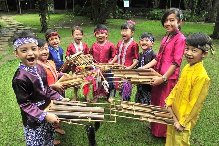 Pertunjukan Tradisional khas Sunda