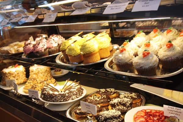8 Toko Terbaik untuk Membeli Kue Ulang Tahun di Bogor 11