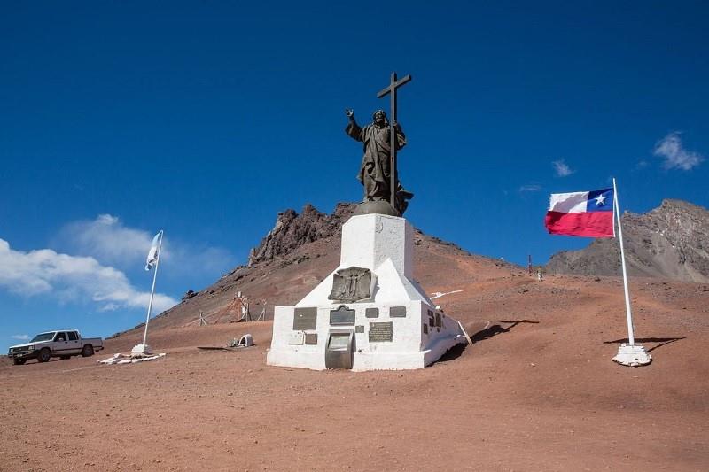Kristus Sang Penebus Andes – Perbatasan Chile – Argentina