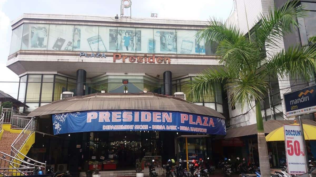 Presiden Plaza Madiun