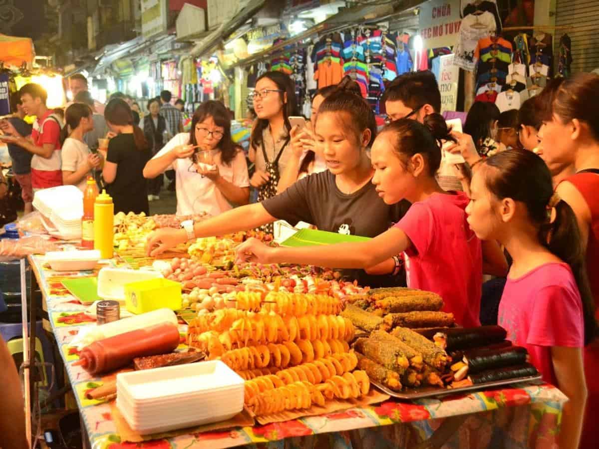 Harga Makanan di Night Market Vietnam