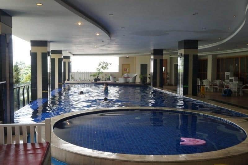 Kolam Renang Hotel Grand Savero 