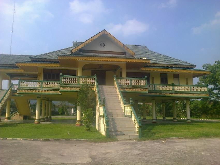 Rumah Adat Melayu Langkat (Suku Melayu)