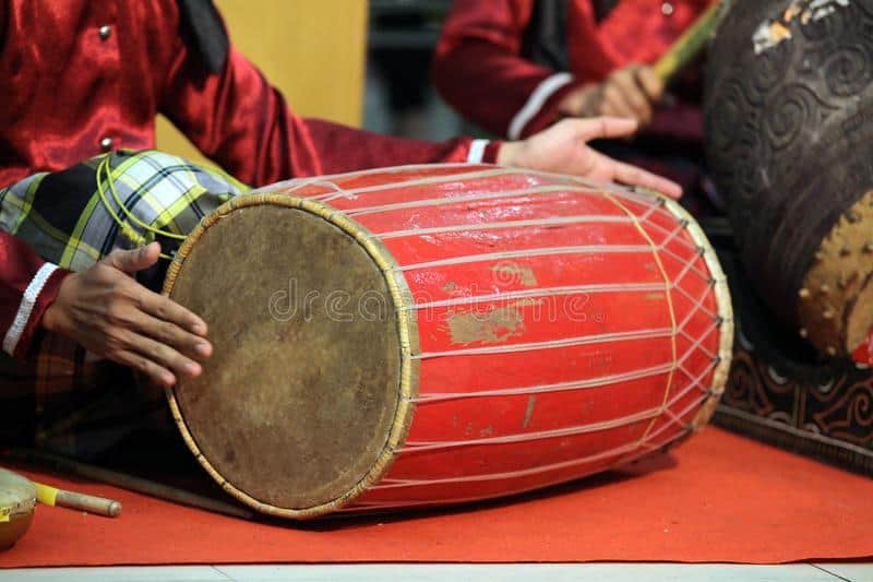 Inilah Alat Musik Sumatera Barat & Seni Budayanya yang Unik 5