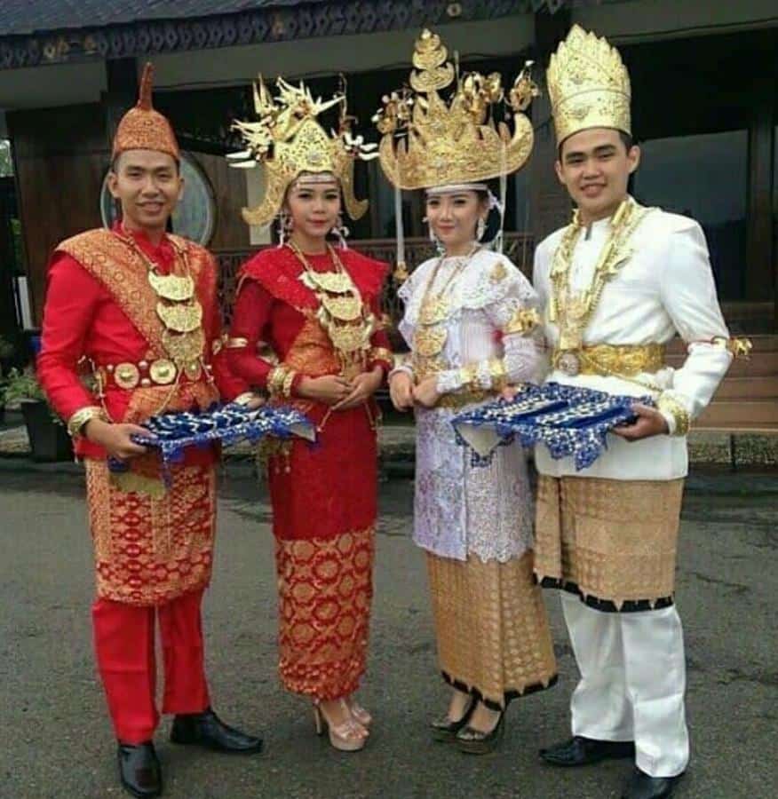 Jenis Pakaian Adat Lampung
