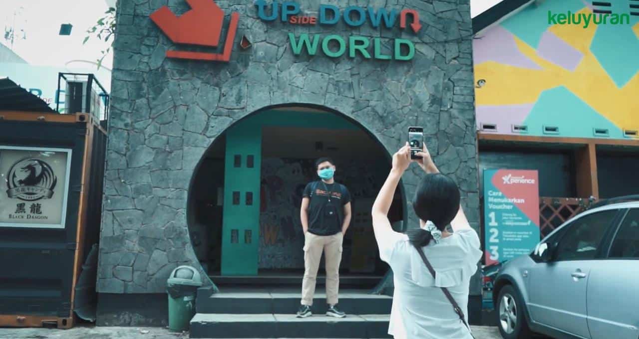 Upside Down World, Sensasi Foto Terbalik yang Unik 10