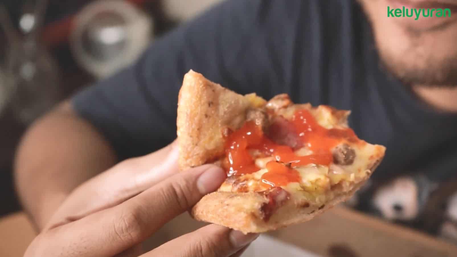 Jangan Salah, Ini Dia Cara Makan Pizza yang Benar! 3