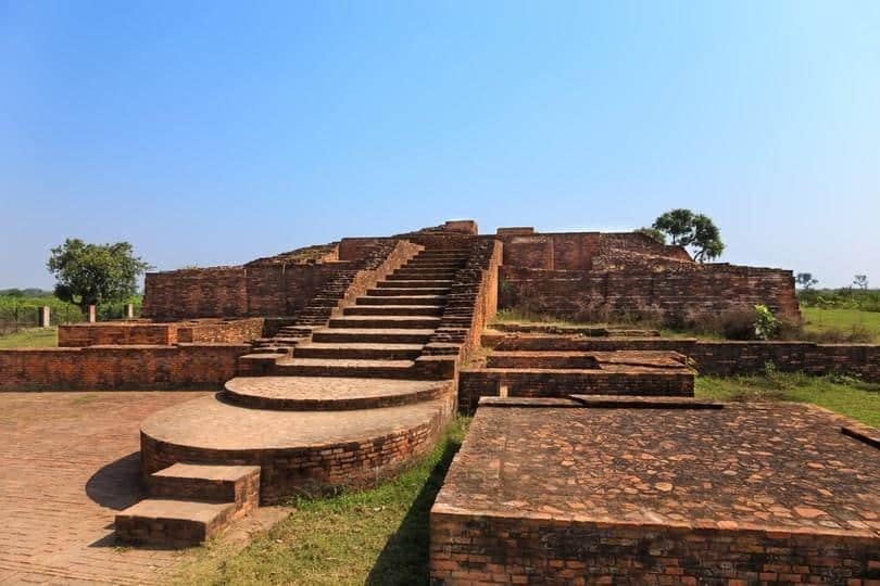 10 Tempat Bersejarah Umat Buddha di India untuk Diziarahi 4