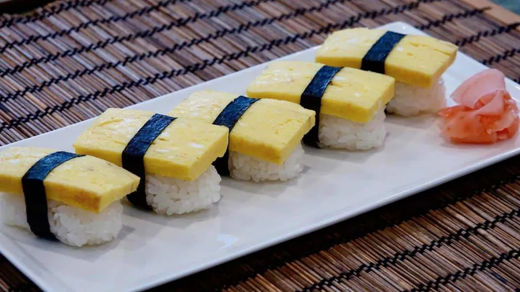Tamago Nigiri Sushi_