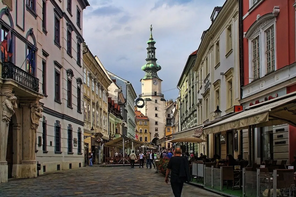 Bratislava, Slovakia (5000 SM)