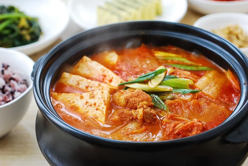 Kimchi Jiigae (Sup Kimchi)