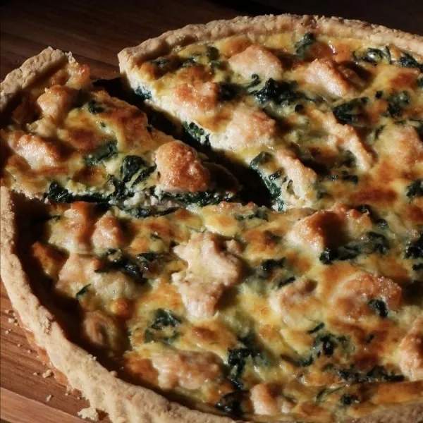 Salmon Belly & Spinach Quiche with Chives Cream Sauce