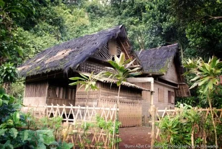 Rumah Adat Cikondang Sebagai Jati Diri Orang Sunda
