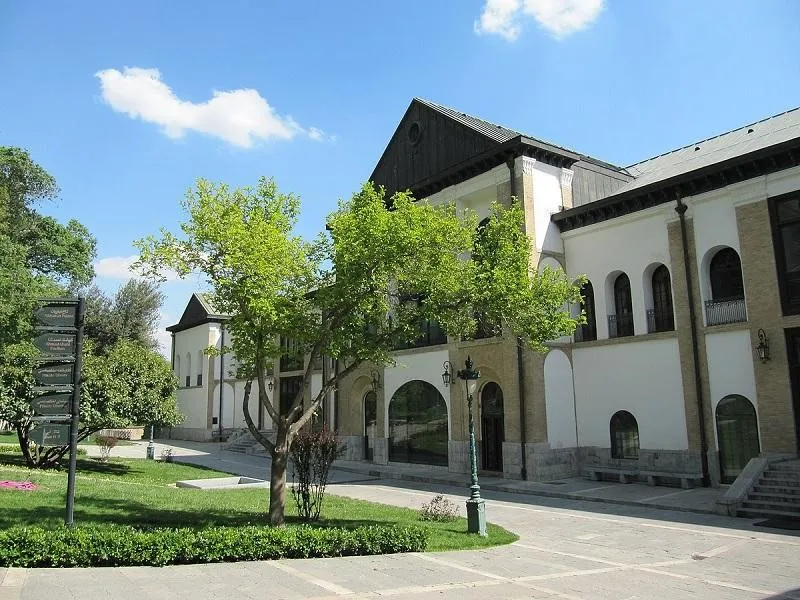 Istana Sahebqaraniyeh