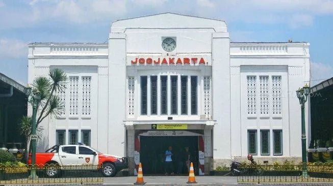 Kunjungi tempat wisata dekat stasiun Yogyakarta 