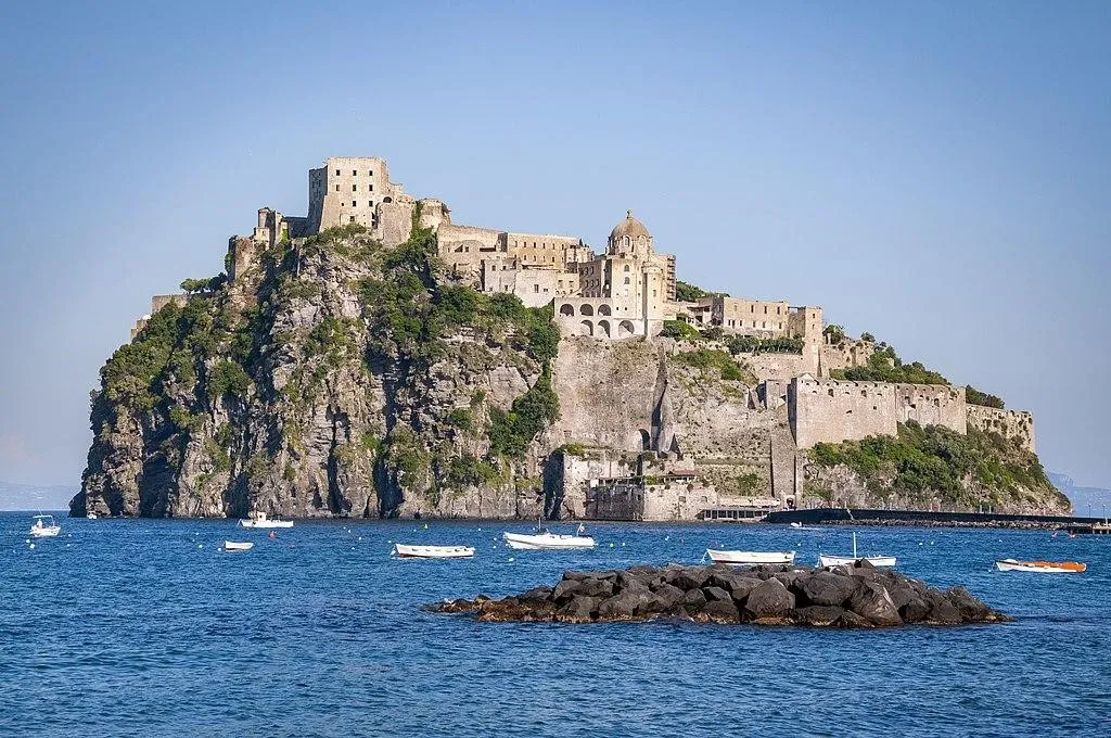 Kastil Aragonese – Ischia
