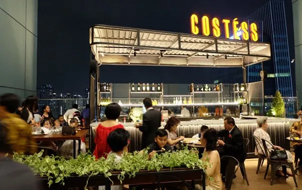 COSTESS Cafe & Bar