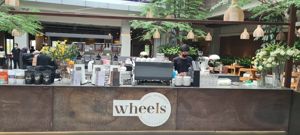 Wheels Coffee Roaster_Foyer (Copy)