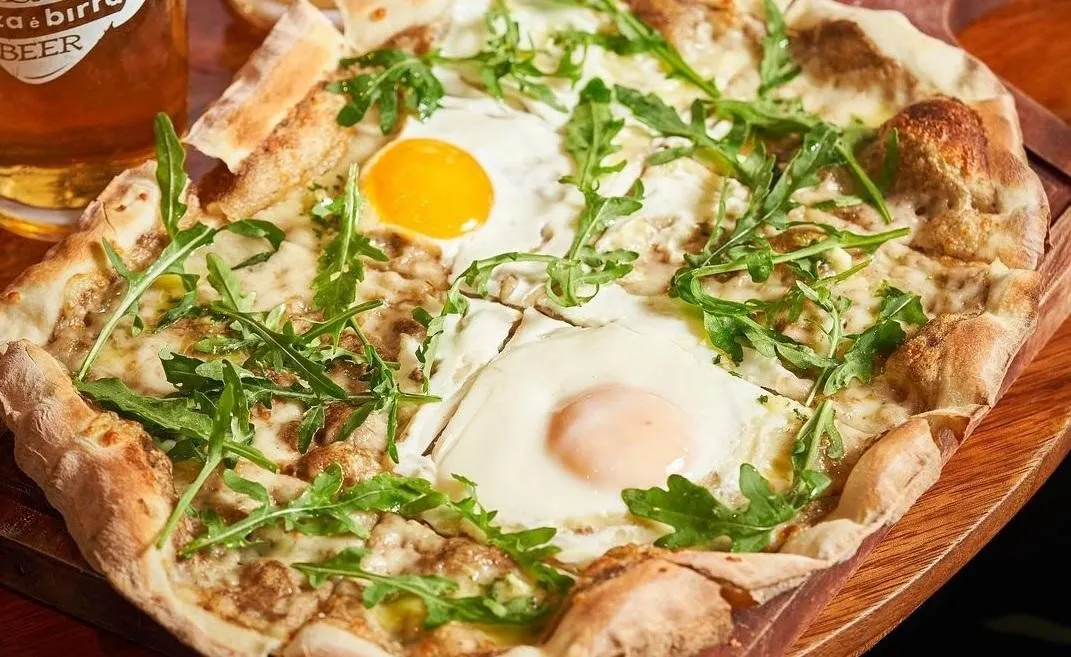 Truffle & Egg Thin Crust Pizza