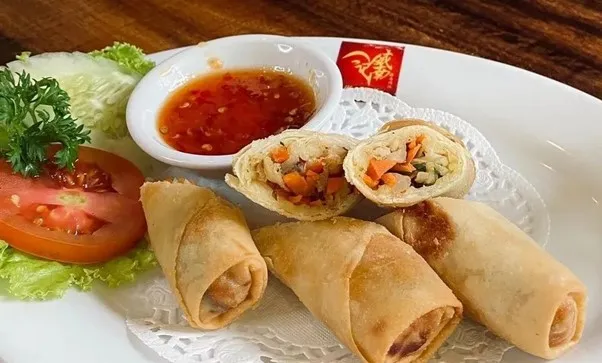 Spring Roll with Chicken and Vegetables